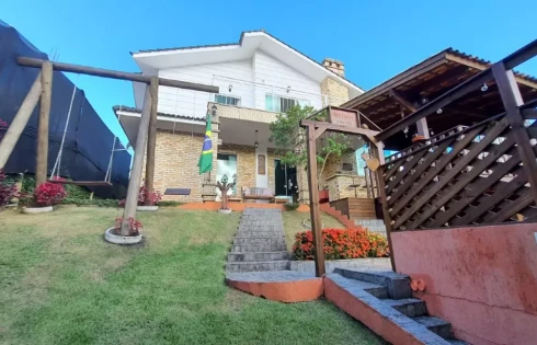 Casa com 4 quartos em Pedra Branca, Palhoça