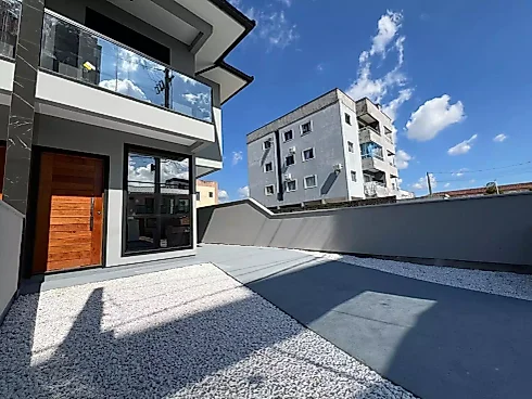 Sobrado geminado em Nova Palhoça, Palhoça