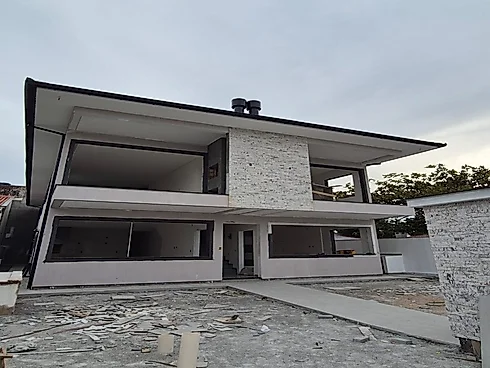 Apartamento com 3 quartos em Praia do Sonho, Palhoça