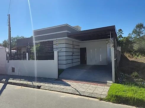 Casa com 3 quartos em Forquilhas, São José