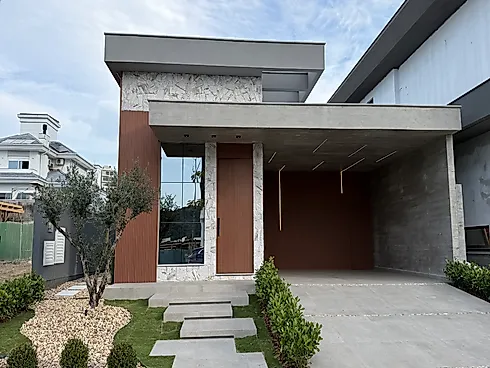 Casa 3 Quartos com 1 Suíte e 221m² - Pedra Branca