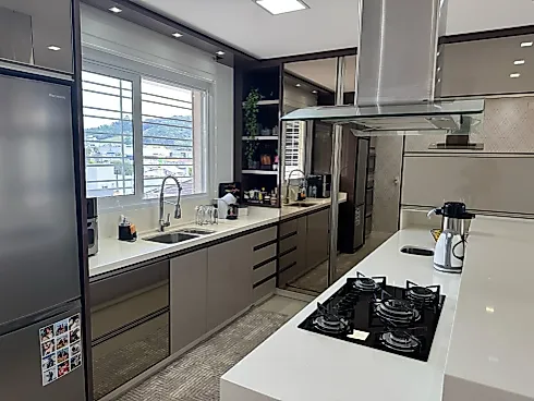 Casa 3 Quartos com 3 Suítes e 640m² - Pedra Branca - Foto 6