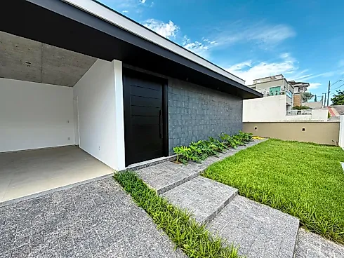 Casa com 3 Quartos e Piscina na Pedra Branca, Palhoça