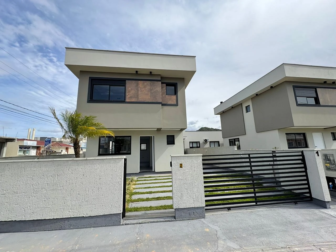 Sobrado geminado em Bela Vista, Palhoça