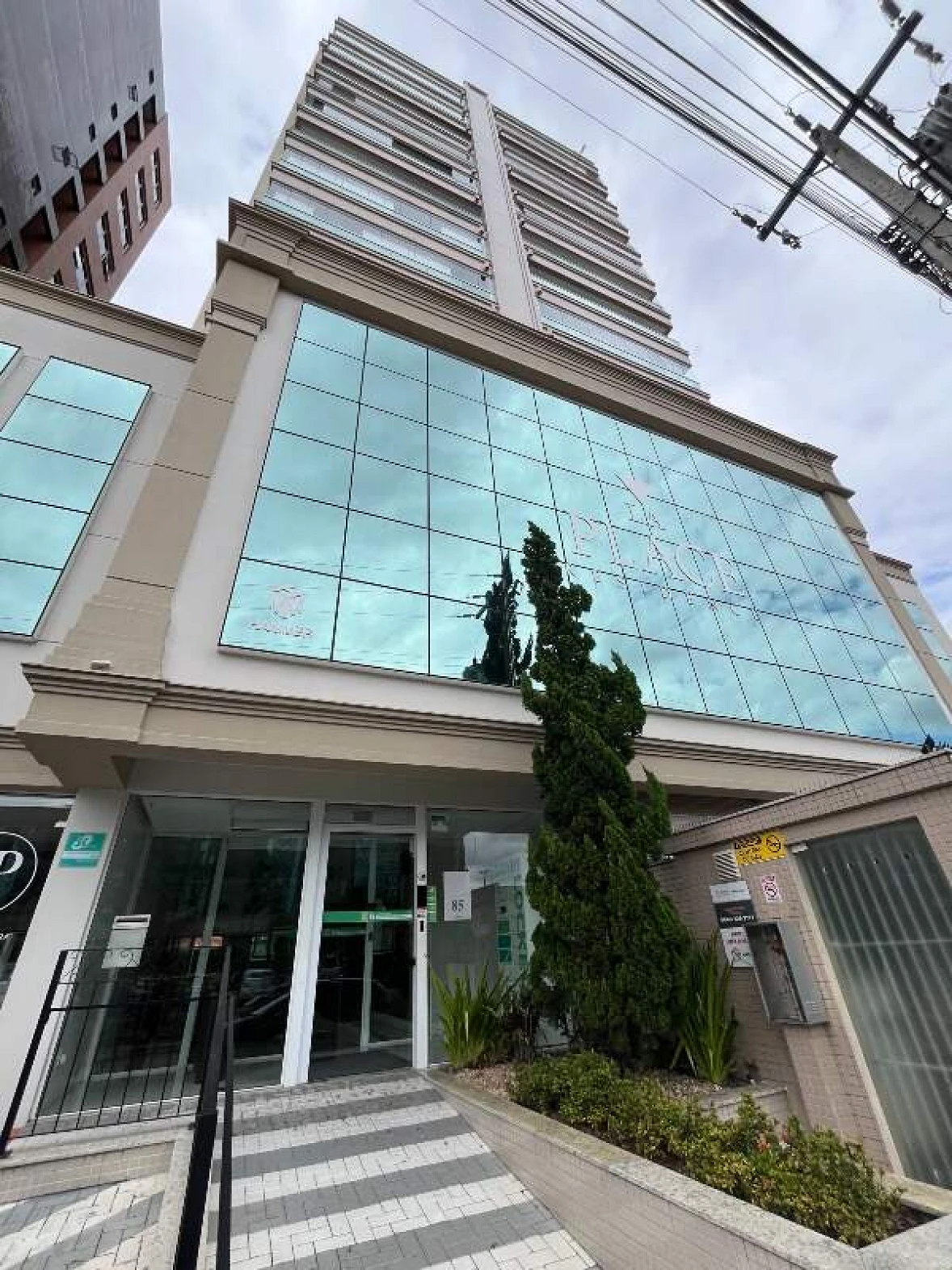 Apartamento Mobiliado com Vista da Montanha no Pagani