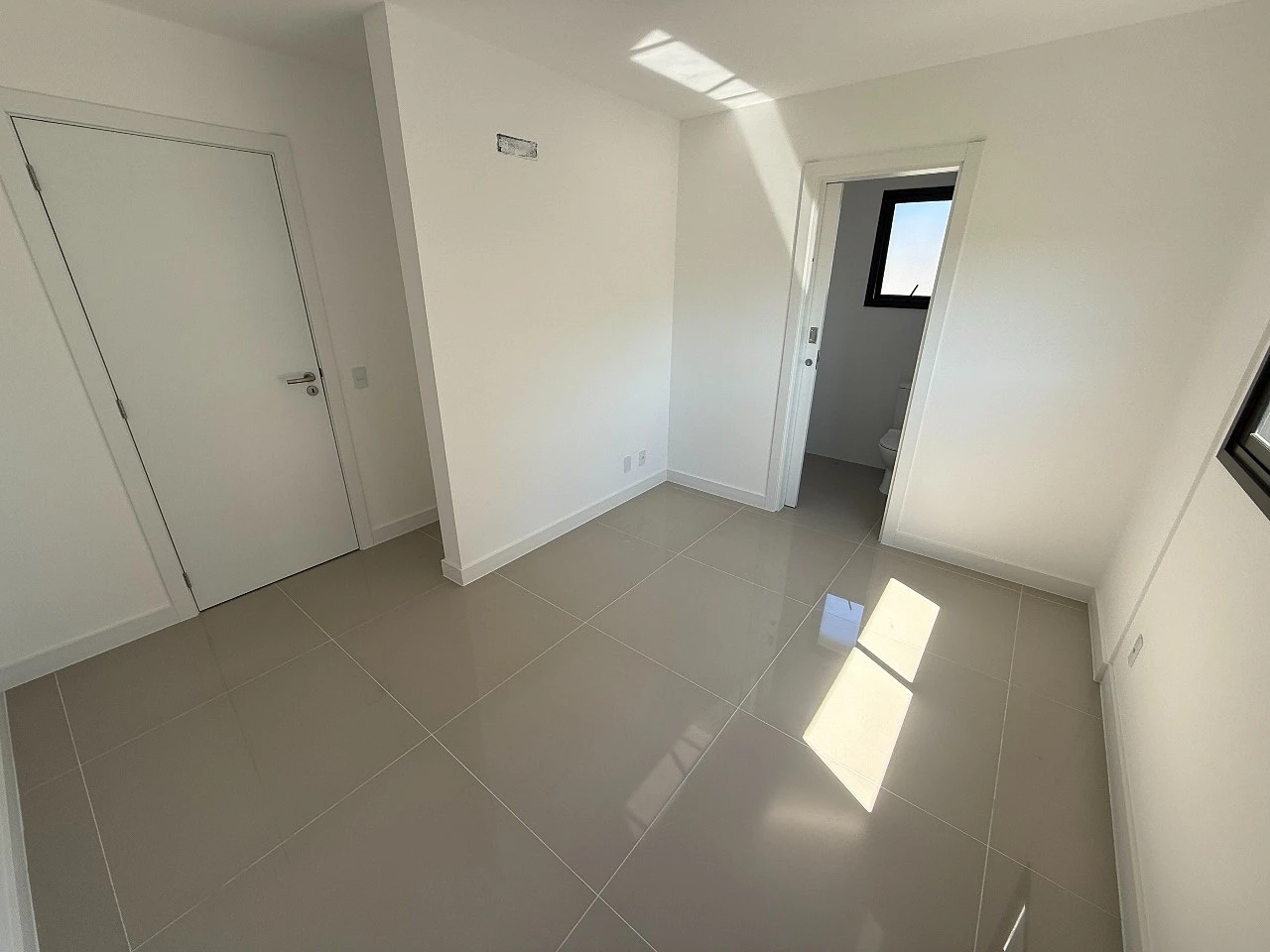 Apartamento à Venda no Bairro Pedra Branca em Palhoça/SC - Foto 8