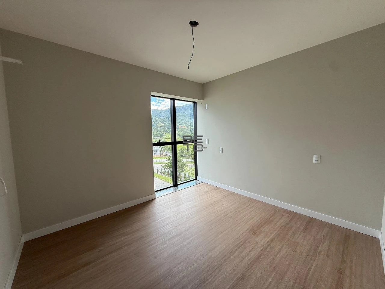 Apartamento 3 Dormitórios com 1 Suíte – Frente, Pedra Branca, Palhoça - Foto 11