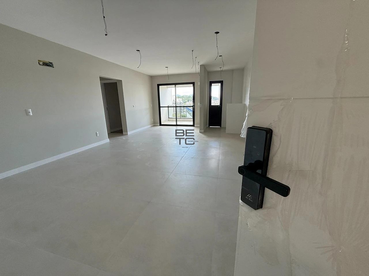 Apartamento 3 Dormitórios com 1 Suíte – Frente, Pedra Branca, Palhoça - Foto 19