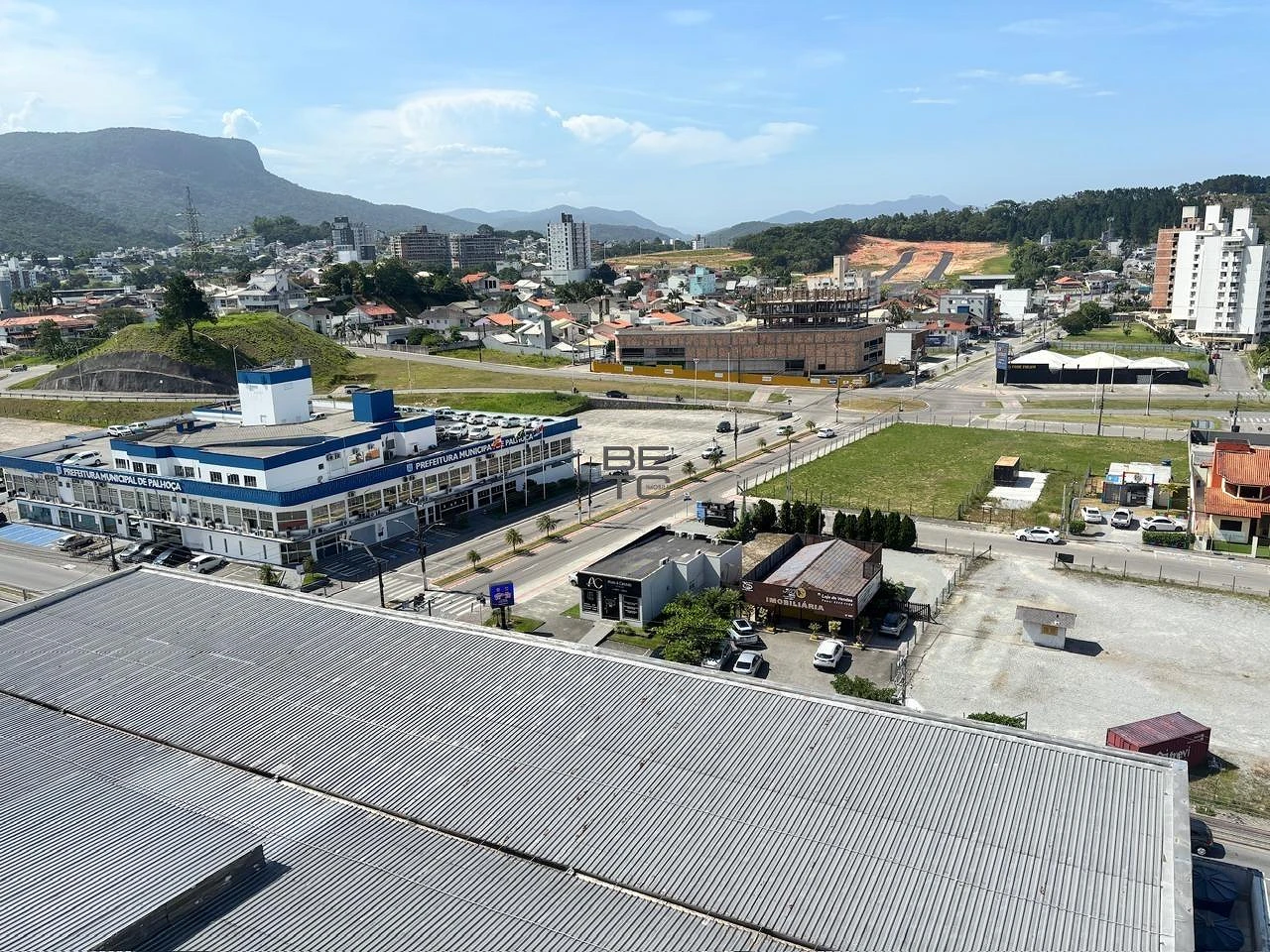 Venda. Sala Comercial Prox. ao Shopping Via Catarina no Coração do Pagani. Palhoça.sc - Foto 7