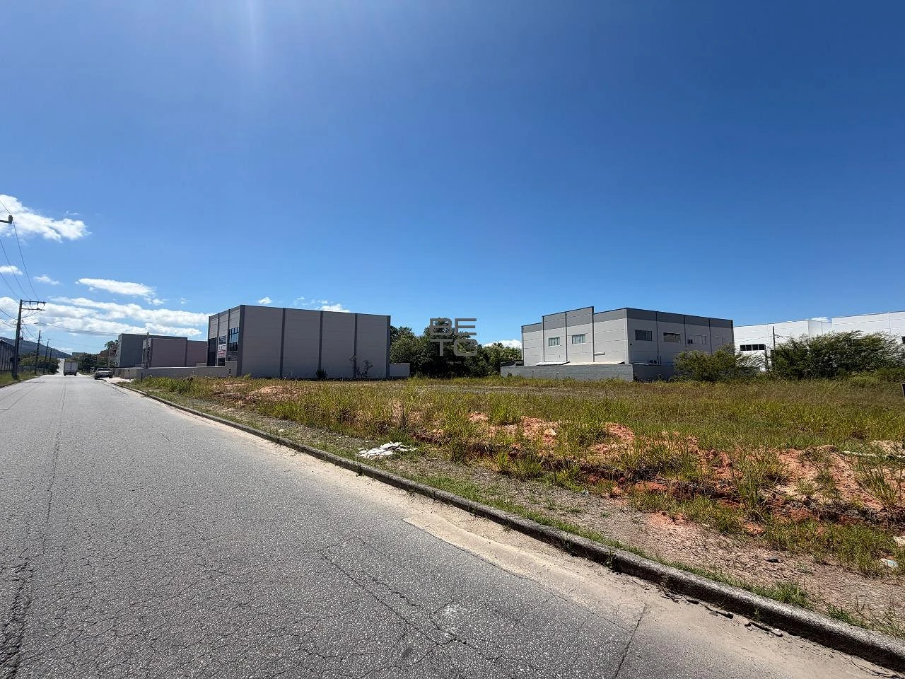 Terreno a Venda: Area 2100M2 em Nova São José ,SC - Foto 8