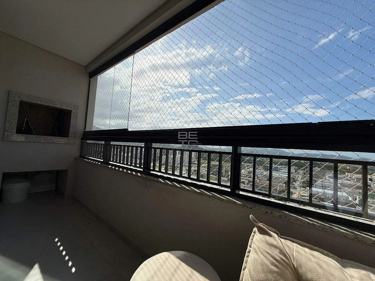 Apartamento 3 Quartos com 2 Suítes em Pedra Branca, Palhoça – 96,90 M², Mobiliado, Varanda Gourmet, 2 Vagas