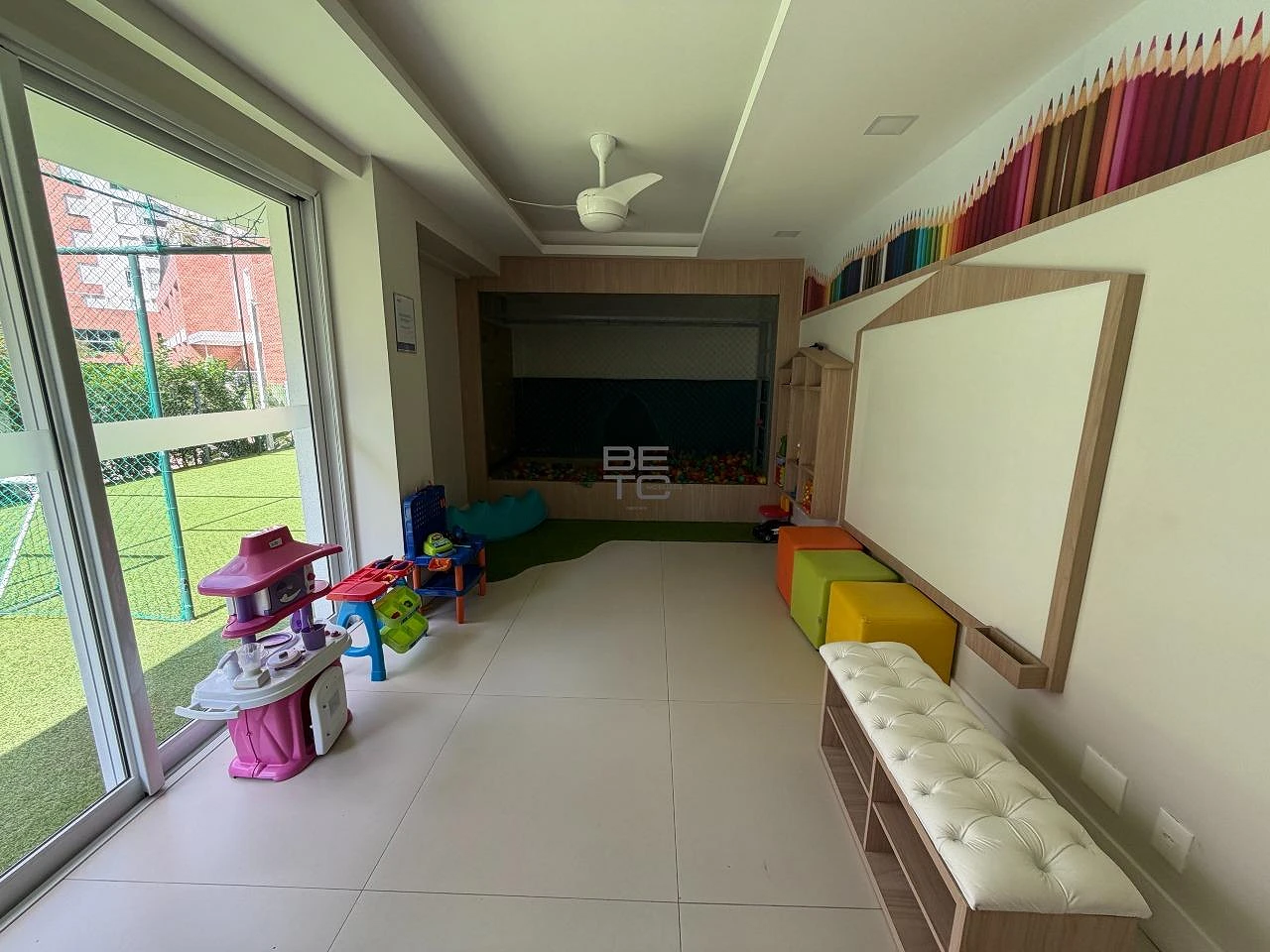 Apartamento de 4 Dormitórios Á Venda no Bairro Pedra Branca - Foto 11