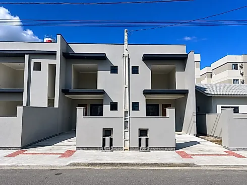 Sobrado geminado em Sertão do Maruim, São José