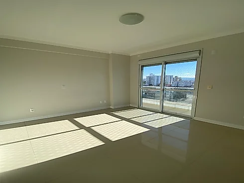 Apartamento em Barreiros, São José