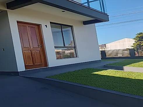 Sobrado geminado em Forquilhas, São José