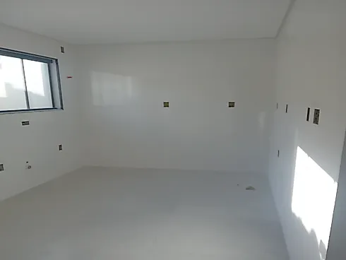 Sobrado geminado em Forquilhas, São José