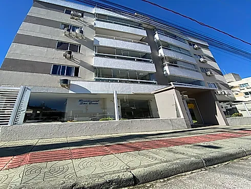 Último Andar com Vista Definitiva para o Cambirela! Apto Semi-Mobiliado, 2 Dormitórios