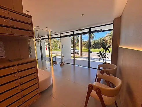 Apartamento 2 Quartos com 2 Suítes e 80m² - Cosmopolitan Building - Foto 9