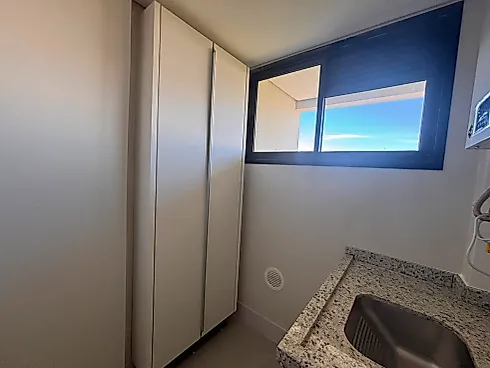 Apartamento 2 Quartos com 2 Suítes e 80m² - Cosmopolitan Building - Foto 17