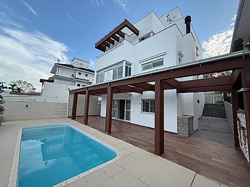 Casa com 3 Quartos, 2 Suítes e Piscina na Pedra Branca - Foto 35