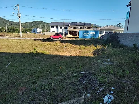 Terreno em Forquilhas, São José