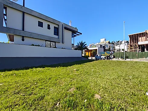 Terreno de 300 m² no Reserva da Pedra – Pedra Branca - Foto 6