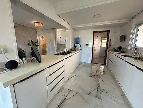 Casa Mobiliada com Vista para a Pedra Branca, Piscina e Espaço Gourmet - Foto 6