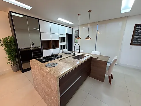 Elegante Casa com Amplo Living Social - Pedra Branca - Foto 25