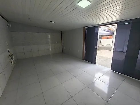 Linda Casa no Bairro Madri Palhoça 2 Dormitórios - Foto 18