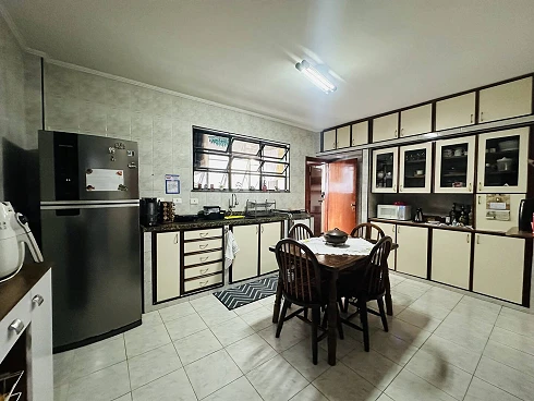 Apartamento com Dois Dormitórios, Suíte e Vaga Demarcada na Quadra da Praia - Apartamento em Pompéia, Santos - Foto 4