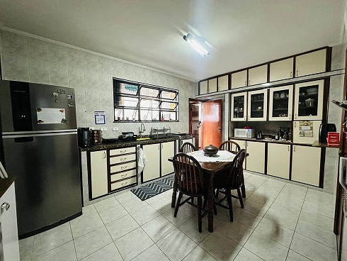 Apartamento com Dois Dormitórios, Suíte e Vaga Demarcada na Quadra da Praia - Apartamento em Pompéia, Santos - Foto 5