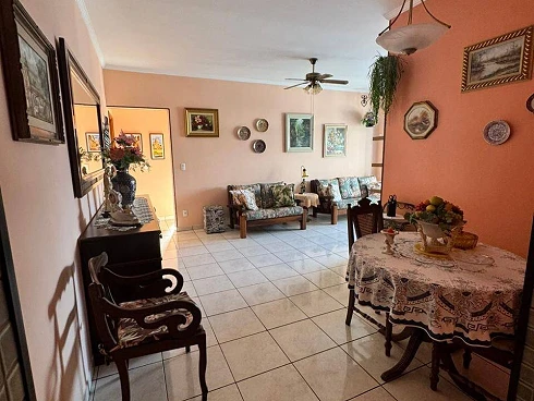 Apartamento de 2 Dormitórios com Dependência de Serviço na Quadra da Praia! - Apartamento em Gonzaga, Santos - Foto 3