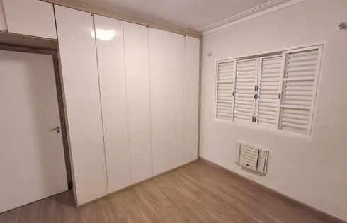 Apartamento em Parque das Indústrias, Marília
