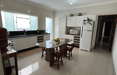 Casa em Jardim Universitário, Marília