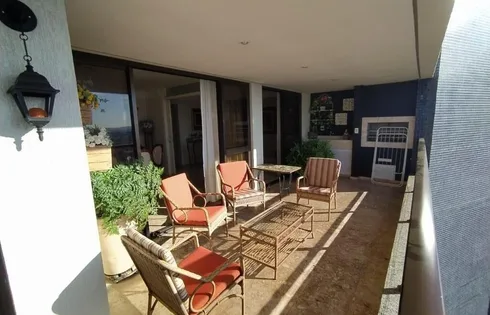 Apartamento em Alto Cafezal, Marília