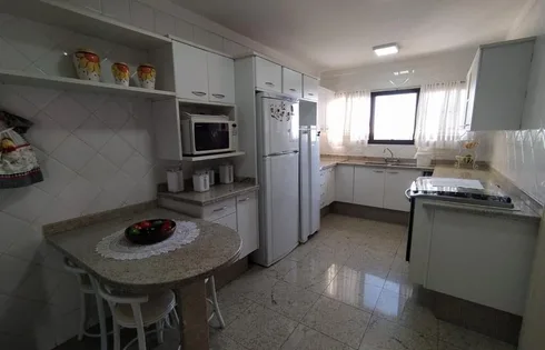 Apartamento em Alto Cafezal, Marília