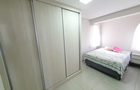 Apartamento em Cascata, Marília