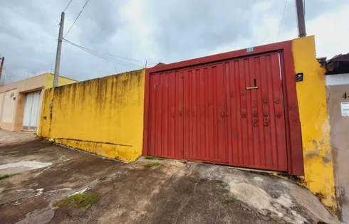 Casa em Thereza Bassan de Argollo Ferrão, Marília