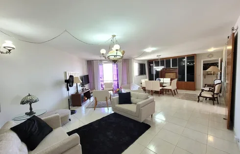 Apartamento em Centro, Marília