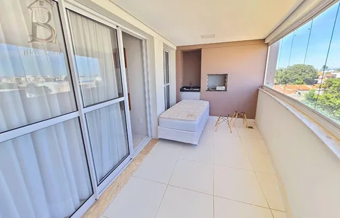 Apartamento em Parque das Industrias, Marília