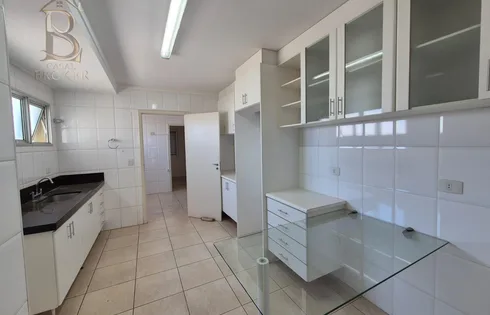 Apartamento em Barbosa, Marília