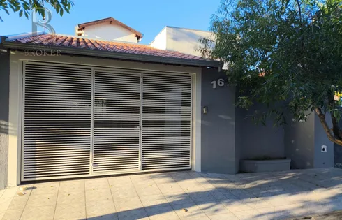 Casa em Conjunto Residencial Luiz Egydio de Cerqueira Cesar, Marília