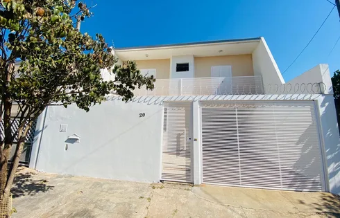 Casa 4 Quartos com 1 Suíte - Jardim Acapulco