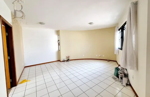 Apartamento em Bassan, Marília
