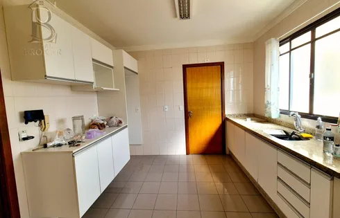 Apartamento em Bassan, Marília
