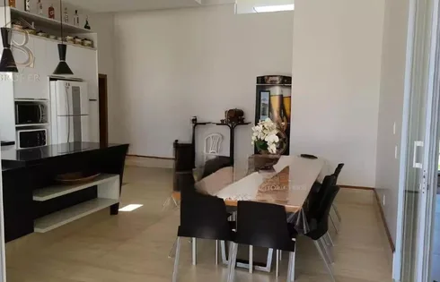 Casa em Sítios de Recreio Letícia, Marília