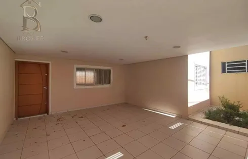 Casa em Jardim Marilia, Marília