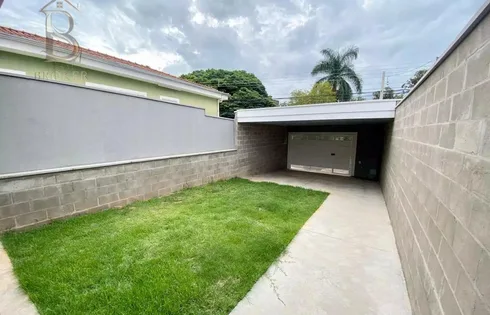 Casa em Jardim Marilia, Marília