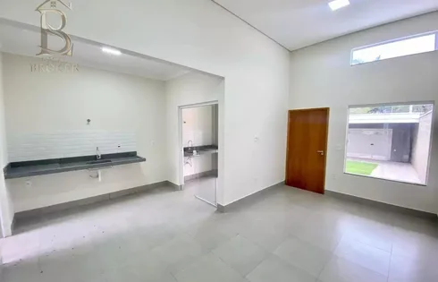 Casa em Jardim Marilia, Marília