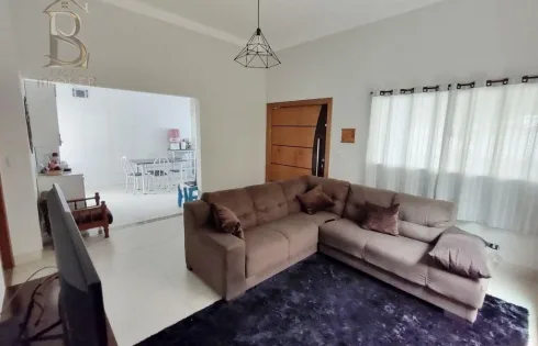 Casa em Jardim Monte Castelo, Marília